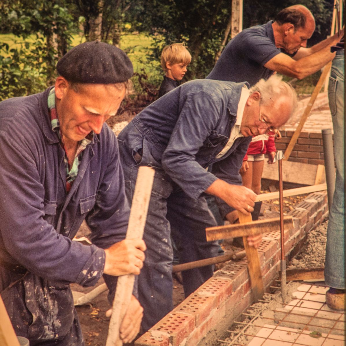 Dia's bouw dorpshuis Mounestien